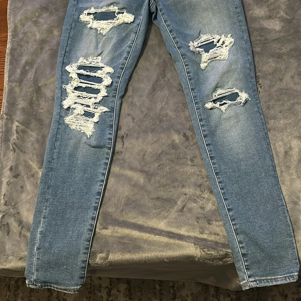 American Eagle Cozy Next Level Stretch Mid Rise Jegging distressed with patching - Picture 2 of 4